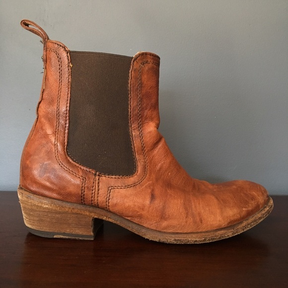 Frye Womens Carson Chelsea Boot